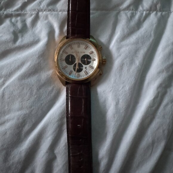 Designer Watch - Picture 2 of 6